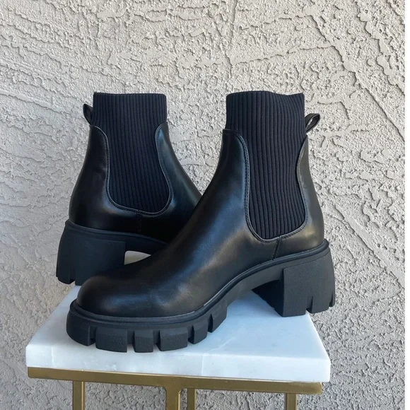 MANGO MNG Black Faux Leather Track Lug Sole Pull On Platform Boots Sz 38 US 7.5 - Picture 8 of 12